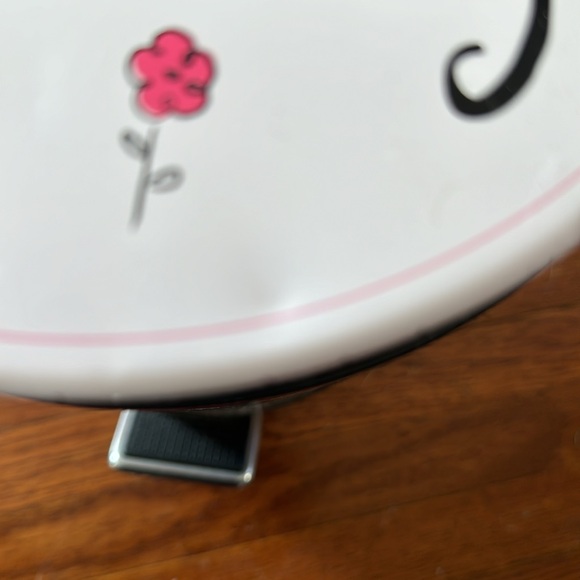 Hello Kitty Paris trash can - Picture 6 of 6